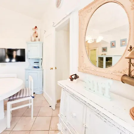 Raffaella Διαμέρισμα *